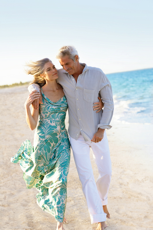 Couple at Playa Mujeres beach