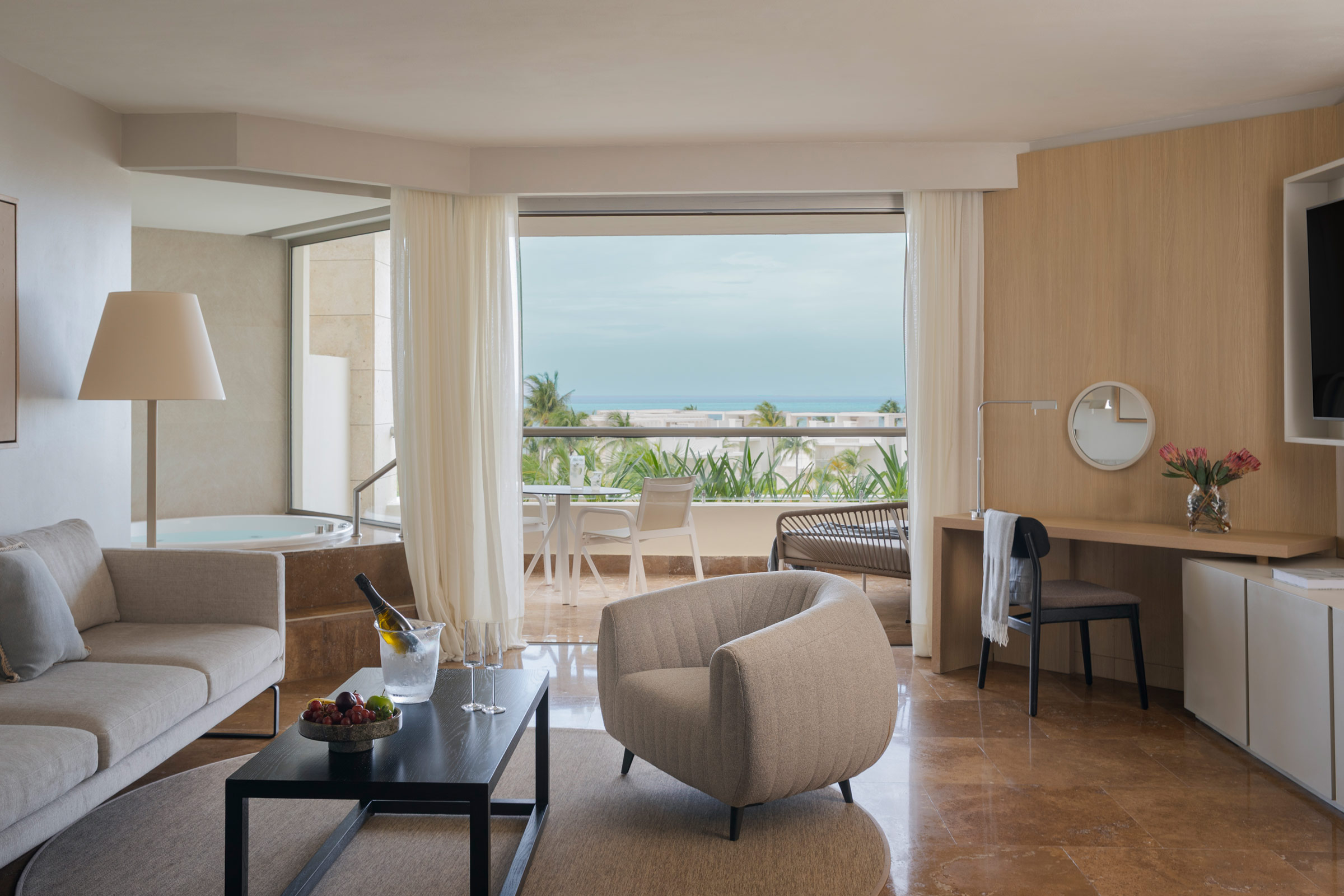 Suites for babymoons in Cancun Suites for babymoons in Cancun