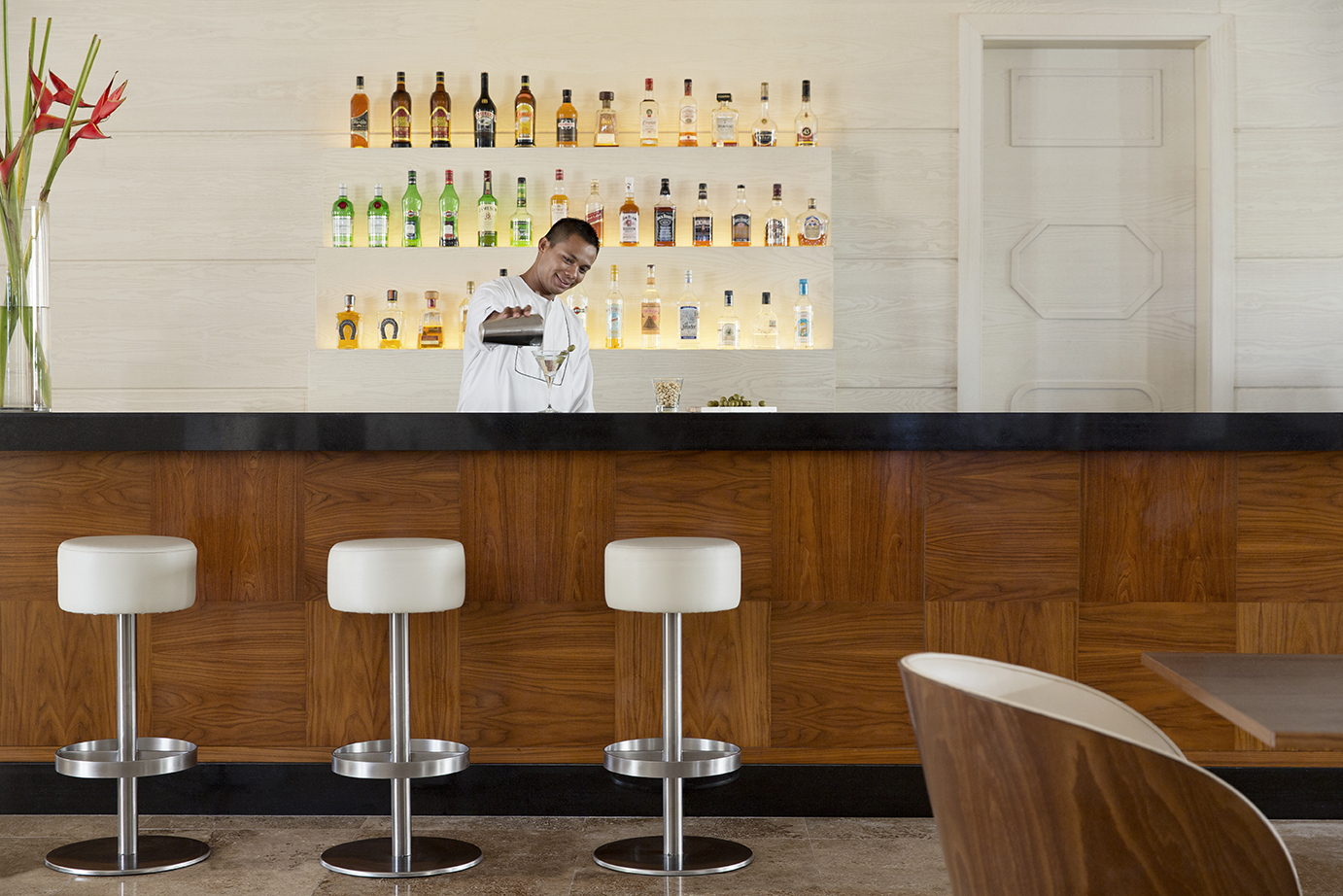 Bars in downtown Cancun Bars in downtown Cancun